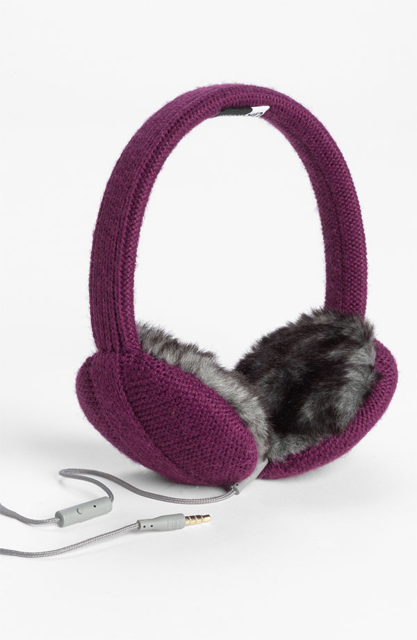 earmuff headphoes