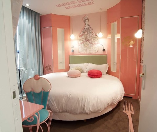 dessert hotel room