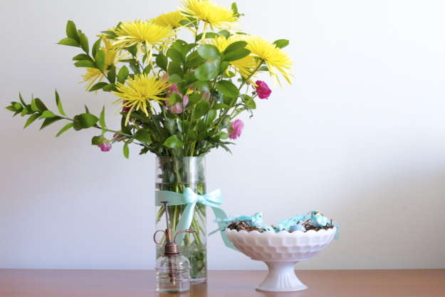 spider-mums-ranuculus-israeli-ruscus