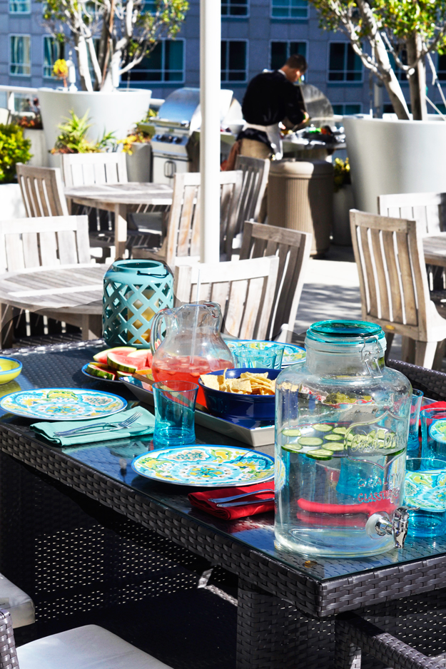 outdoor entertaining