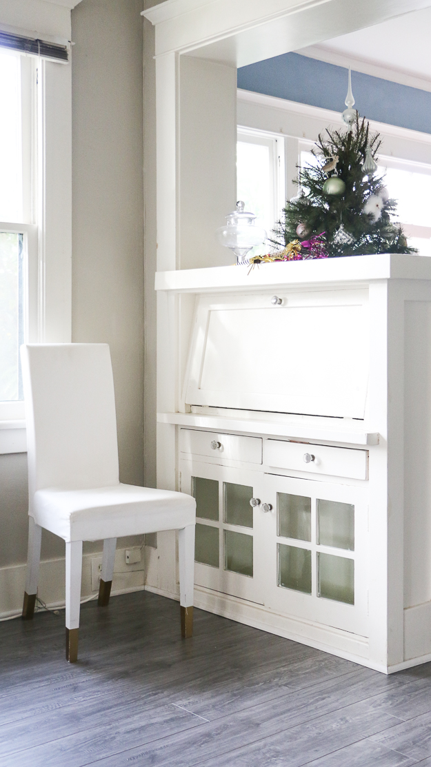 Cleaned out a space for Mr. Planning Pretty to work when he's home